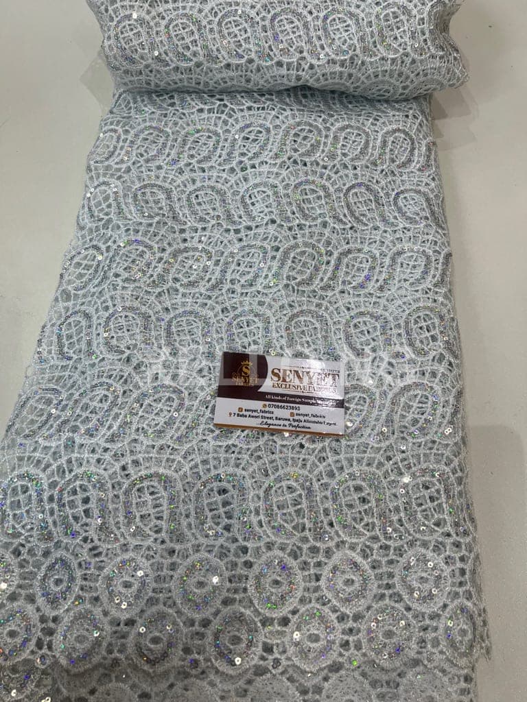 White lace for sale in Ipaja, Lagos