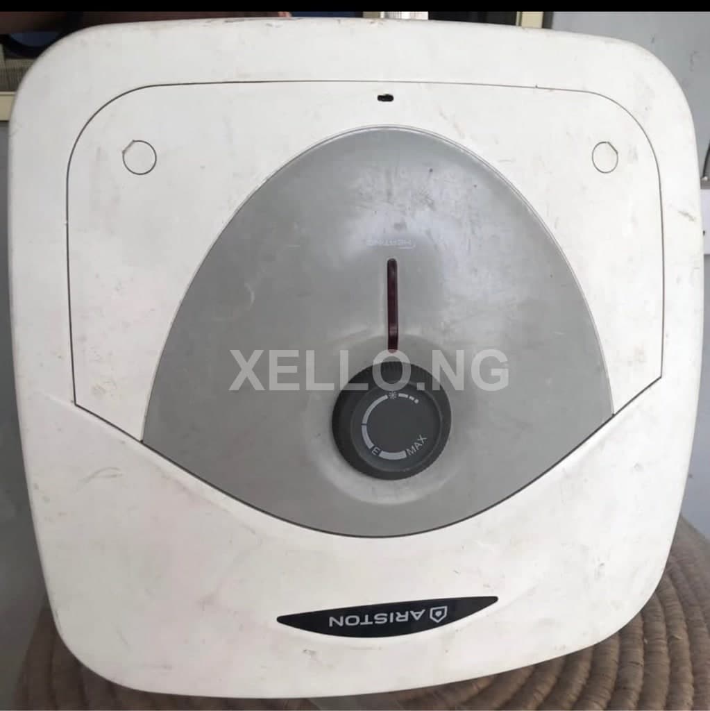 Italian Ariston water heater. for sale in Surulere, Lagos